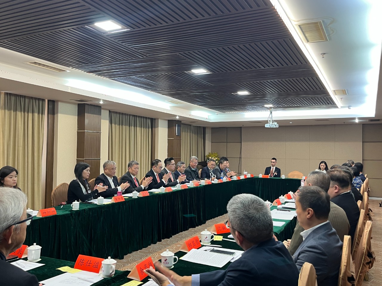 分组讨论相关图片(分离稿)~02-19 22_01-1原图.jpg